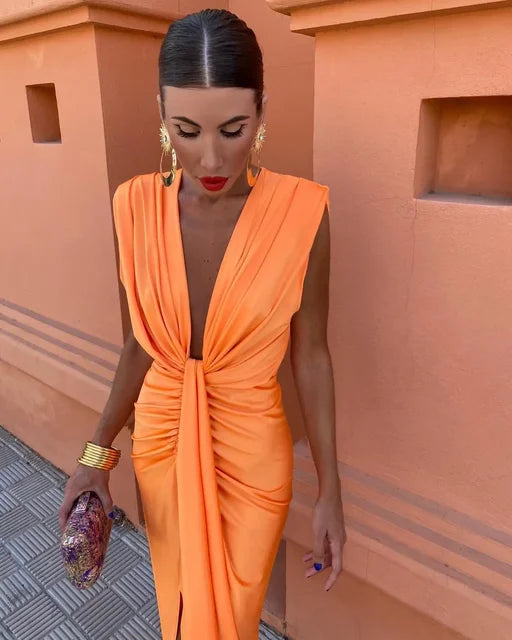 Trendy evening dress with a deep V-neck & tailored fit – Malina-Orange-S-Nora Luxe