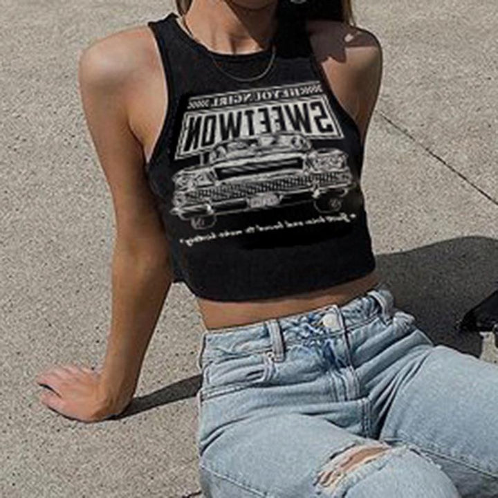 Trendy women's crop top with car print and round neckline – Maila-S-Nora Luxe