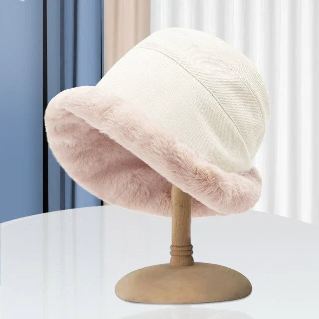Trendy Women's Winter Hat - FrostChic-Beige-Nora Luxe
