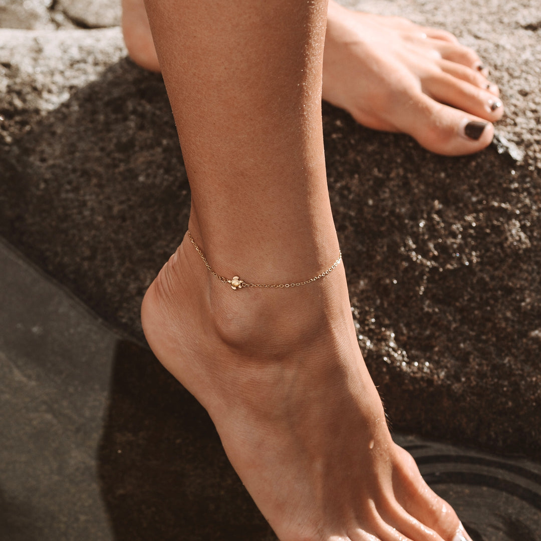 Turtle Ankle Band - Elara-Gold-Nora Luxe
