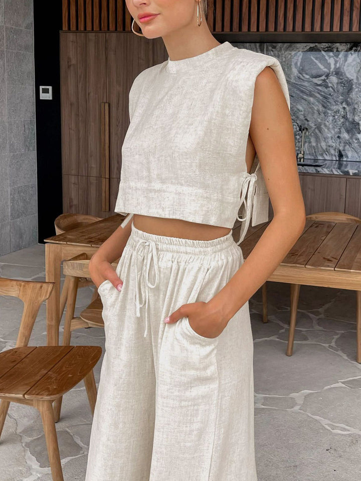 Two-piece summer set with crop top and trousers – Valeria-Beige-S-Nora Luxe