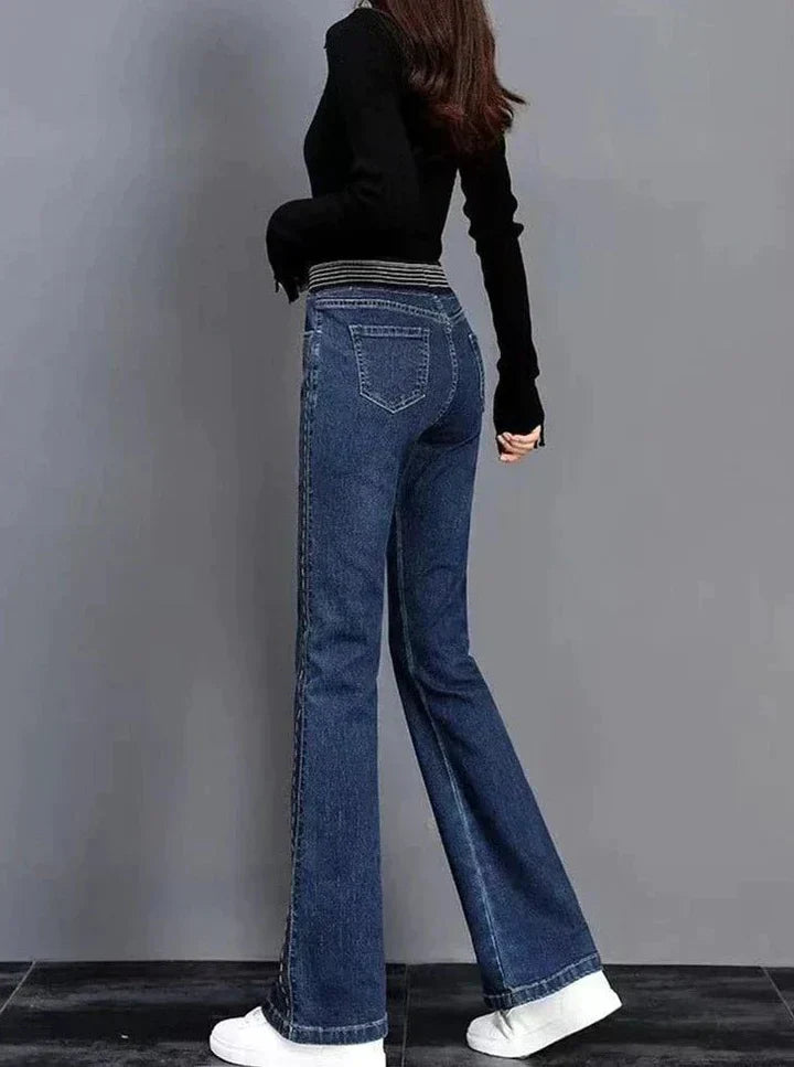 Trendy Flared Women's Jeans – Alessa
