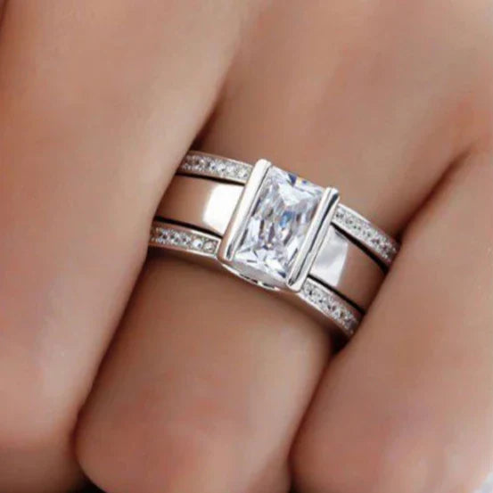 Vintage-Style Shiny Silver Ring - Sienna-6-Nora Luxe