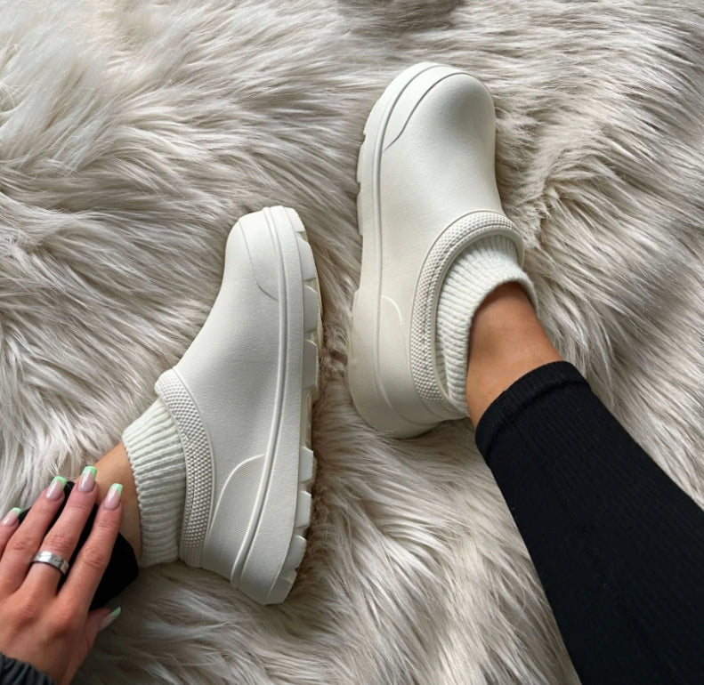 Weatherproof comfort clogs with cloud cushioning – Mireille-White-3-Nora Luxe