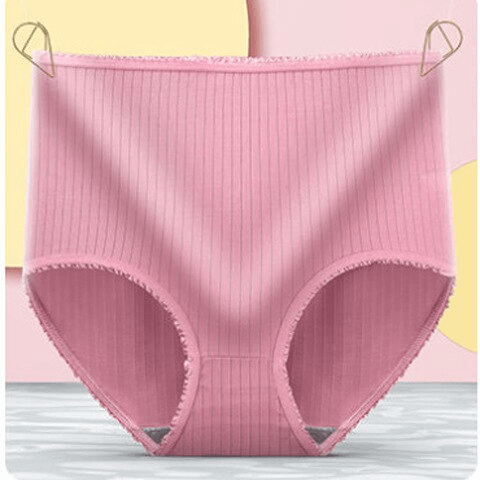 Dusty rose ribbed leakproof panties detail with ruffled leg edging