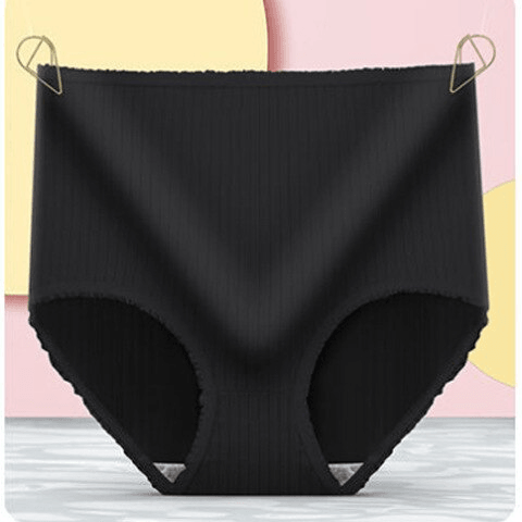 Black ribbed leakproof panties detail with ruffled leg trim