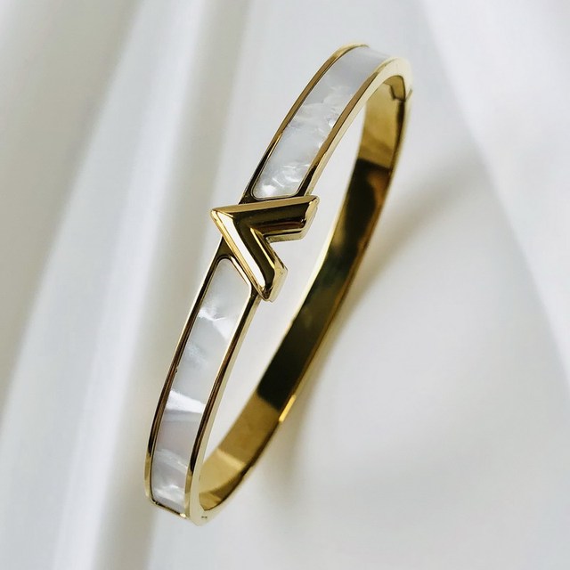 ZIRCON INLAY BRACELET-V-Gold-58-60mm-Nora Luxe